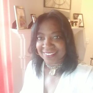 Meet your Posher, Sheila